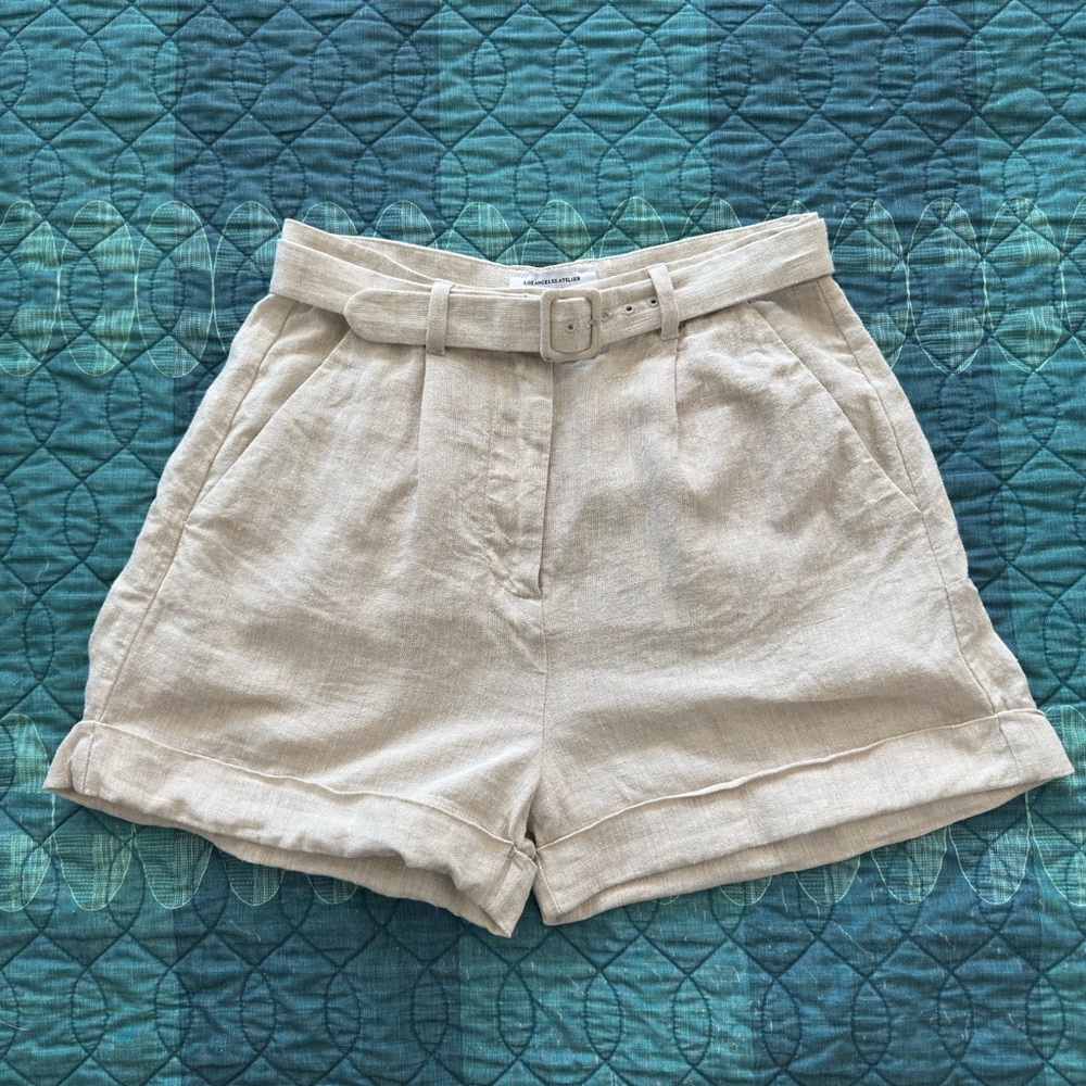 & Other Stories High Waist Linen Blend Shorts in Light Beige with Belt